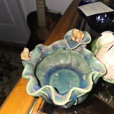 Frog bowl