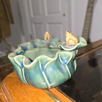 Frog bowl