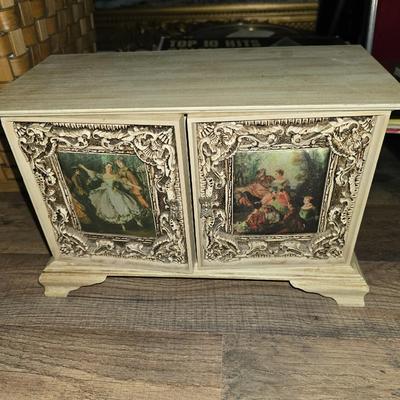 Vintage Price Jewelry box