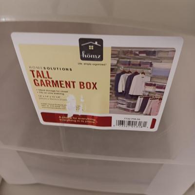 PLASTIC STORAGE CONTAINERS AND 2 LINEN FOLDING BASKETS