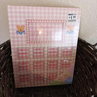CRAFT KITS, PHOTO FRAMES, NEW TEA TOWELS AND MORE