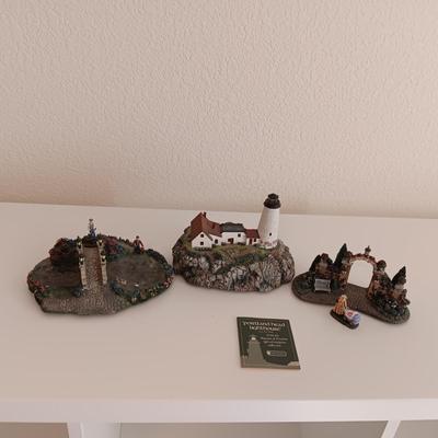 THOMAS KINKADE HAWTHORNE VILLAGE PIECES