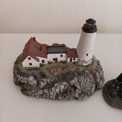 THOMAS KINKADE HAWTHORNE VILLAGE PIECES