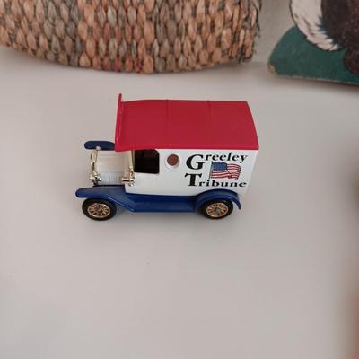 VINTAGE TOYS AND CHILDREN'S ITEMS