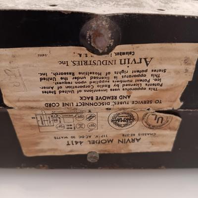VINTAGE HOPALONG CASSIDY ARVIN MODEL 441T TUBE RADIO