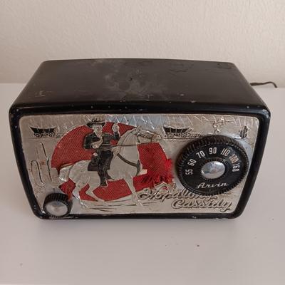 VINTAGE HOPALONG CASSIDY ARVIN MODEL 441T TUBE RADIO