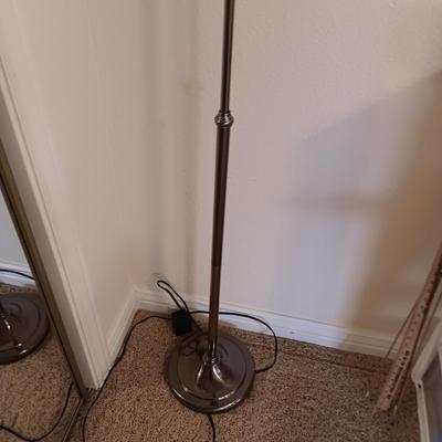 ADJUSTABLE, TILTING LAPTOP DESK ON CASTERS AND A FLOOR LAMP