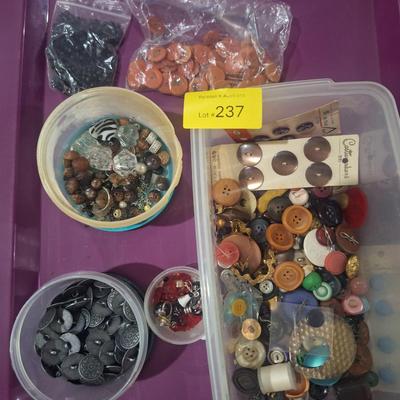 Sale Photo Thumbnail #701: mostly buttons