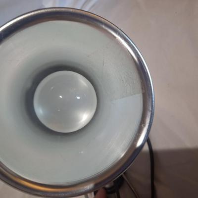 Sale Photo Thumbnail #755: has a regular bulb in it.  Use it for keeping chickens warm or under a house in a well house, or just anywhere you need a clamp light or a heat light