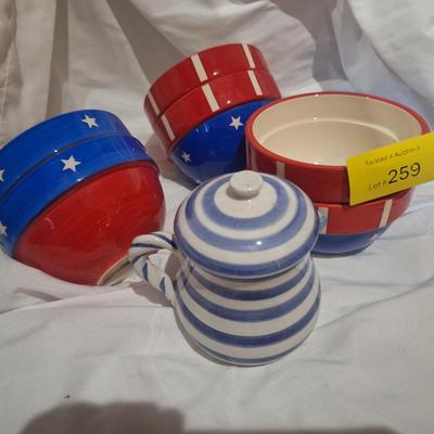 Sale Photo Thumbnail #760: bowls