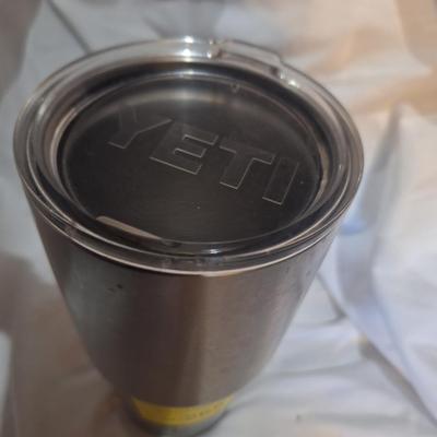 Sale Photo Thumbnail #789: Yeti Cup with lid