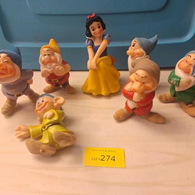 Sale Photo Thumbnail #814: There is only 6 dwarves. Also all of these have some hot glue on the bottom like they used to be glued to something.