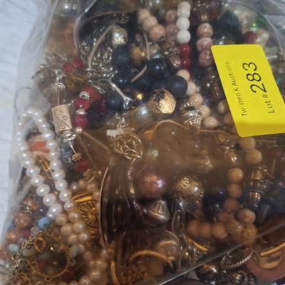 Sale Photo Thumbnail #861: some may be complete items but it is mostly pieces, beads, mismatched earrings etc.