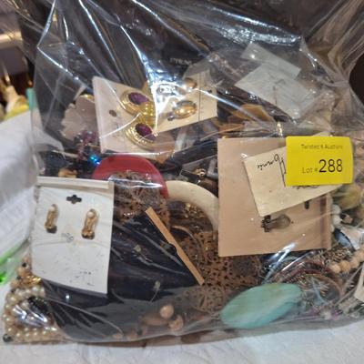 Sale Photo Thumbnail #877: large bag, some may be broken or tangled, this is a huge bag.