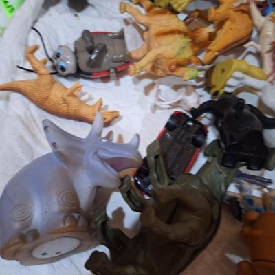 Sale Photo Thumbnail #892: mixed lot of toys
