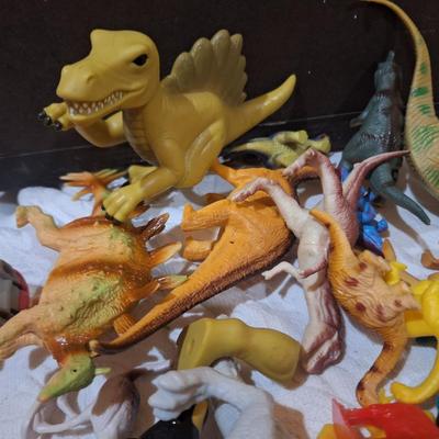 Sale Photo Thumbnail #893: mixed lot of toys