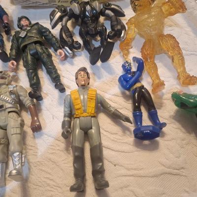 Sale Photo Thumbnail #990: mixed lot 