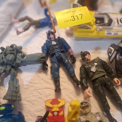 Sale Photo Thumbnail #992: mixed lot 