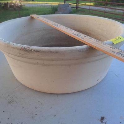 Sale Photo Thumbnail #999: pottery