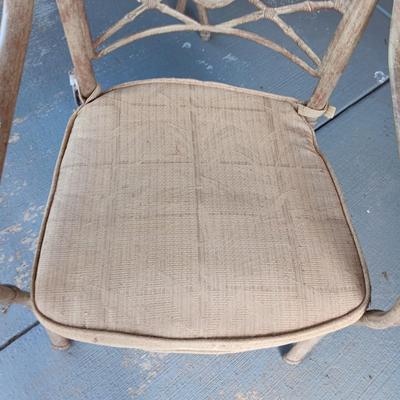 HAMPTON BAY GLASS TOP PATIO TABLE WITH 4 CHAIRS