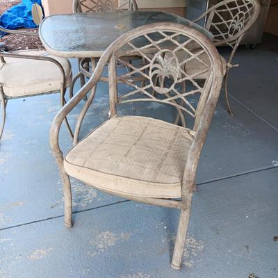 HAMPTON BAY GLASS TOP PATIO TABLE WITH 4 CHAIRS