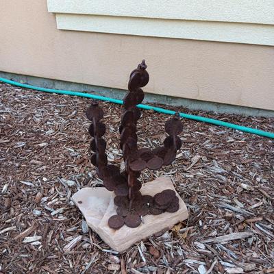 IRON CACTUS YARD ART