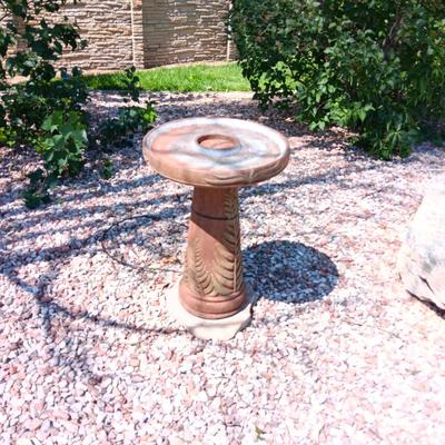 2 PIECE CONCRETE BIRD BATH