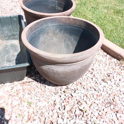 3 LARGE FLOWER POTS