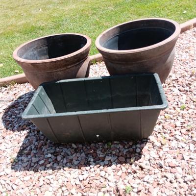 3 LARGE FLOWER POTS