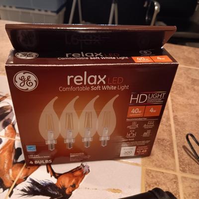 DIGITAL PICTURE FRAME, iGO POWER SOURCE, BINOCULARS AND MORE