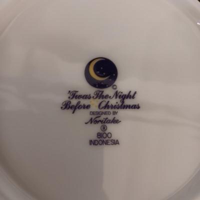 NORITAKI "TWAS THE NIGHT BEFORE CHRISTMAS" SCOTTY DOG DINNERWARE FOR 8 WITH EXTRAS