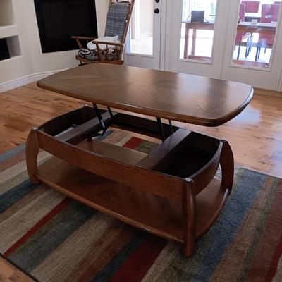 STYLISH LIFT STORAGE COFFEE TABLE AND AREA RUG