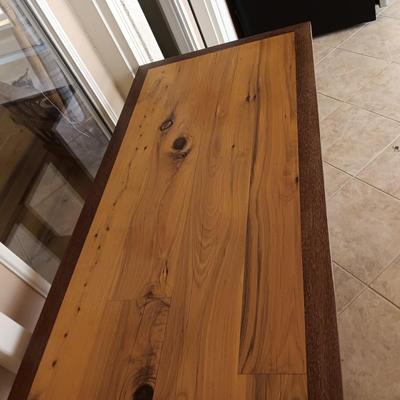 KNOTTY RUSTIC WOODEN SOFA/FOYER TABLE