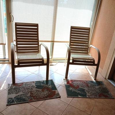 2 LIKE NEW PATIO CHAIRS AND 2 RUGS