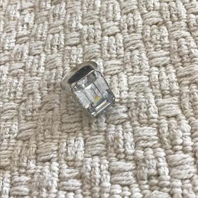 Beautiful silver sterling ring with authentic crystal