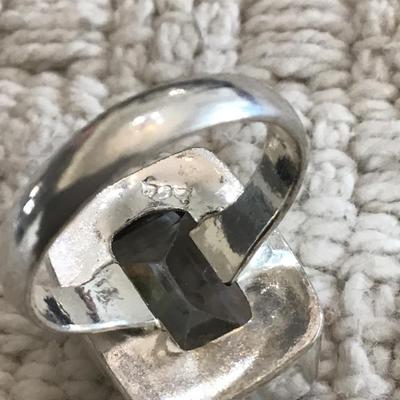 Beautiful silver sterling ring with authentic crystal