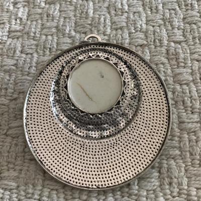 Big chunky fashion pendant with faux stone