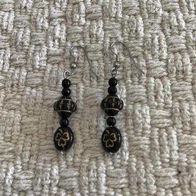Vintage black beaded dangle earrings