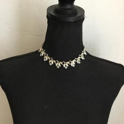 Beautiful, vintage, choker style necklace art deco
