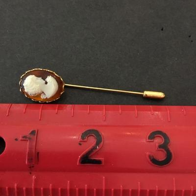 Vintage, cameo, hat, or stick pin