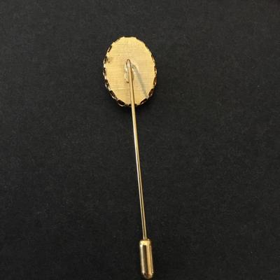 Vintage, cameo, hat, or stick pin