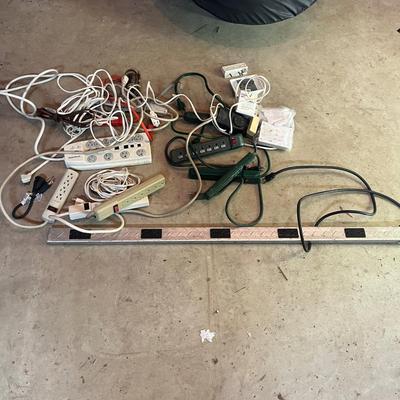 Outdoor & Indoor Extension Cords & Power Strips (SRF-MG)