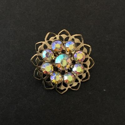 Beautiful, vintage, crystal rhinestone pin/brooch