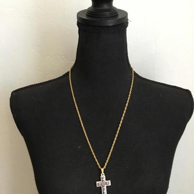 Vintage Avon porcelain cross necklace and gold tone chain necklace. Very beautiful very nice.
