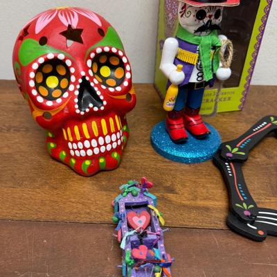 Halloween Day of the Dead Dia De Los Muertos Nutcraackers Skelton, Skull, and house figurine