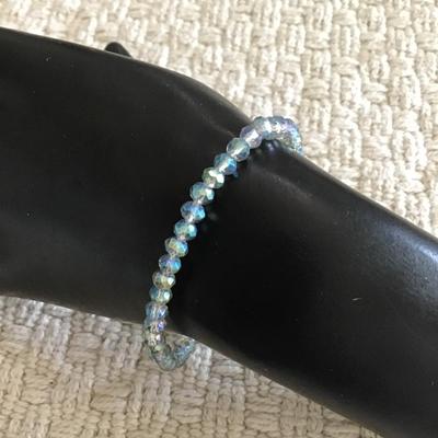 Pretty beaded stretch bracelet