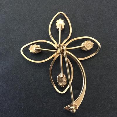 Beautiful vintage 12 karat gold filled brooch