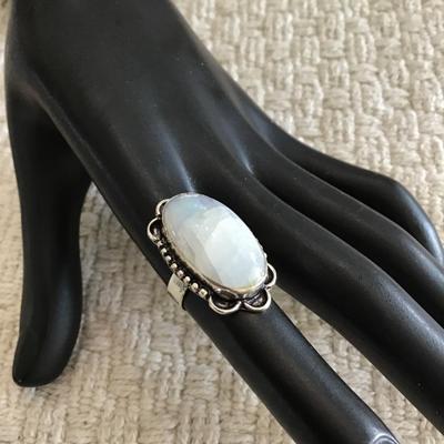 Beautiful rainbow moonstone 925 ring