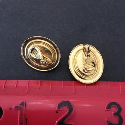 Vintage Monet clip on earrings