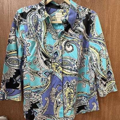 Vintage Top by Chico's Size 1.5 which is equivalent to size 10 USA